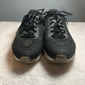 Womens Nike Air Max Pre-owned Size 7.5